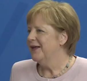 Angela Merkel tremore