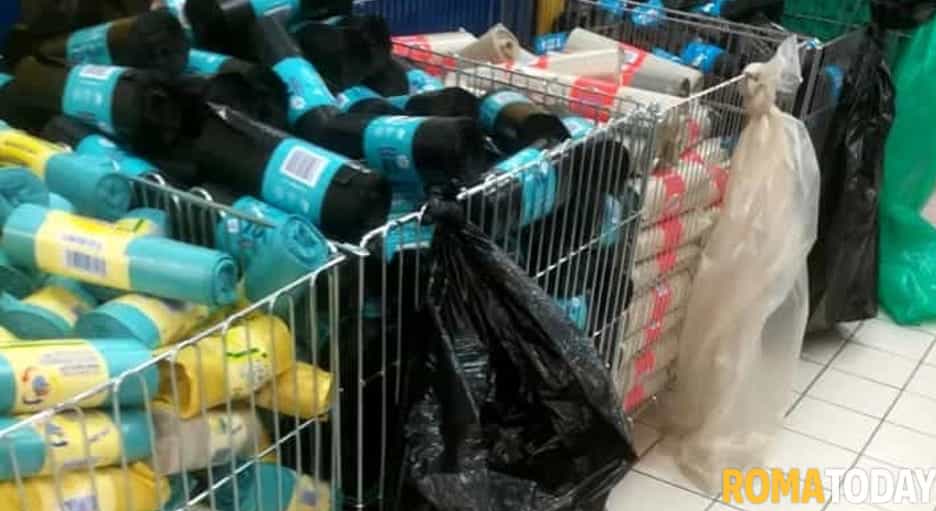 Buste spazzature supermercati Roma 4