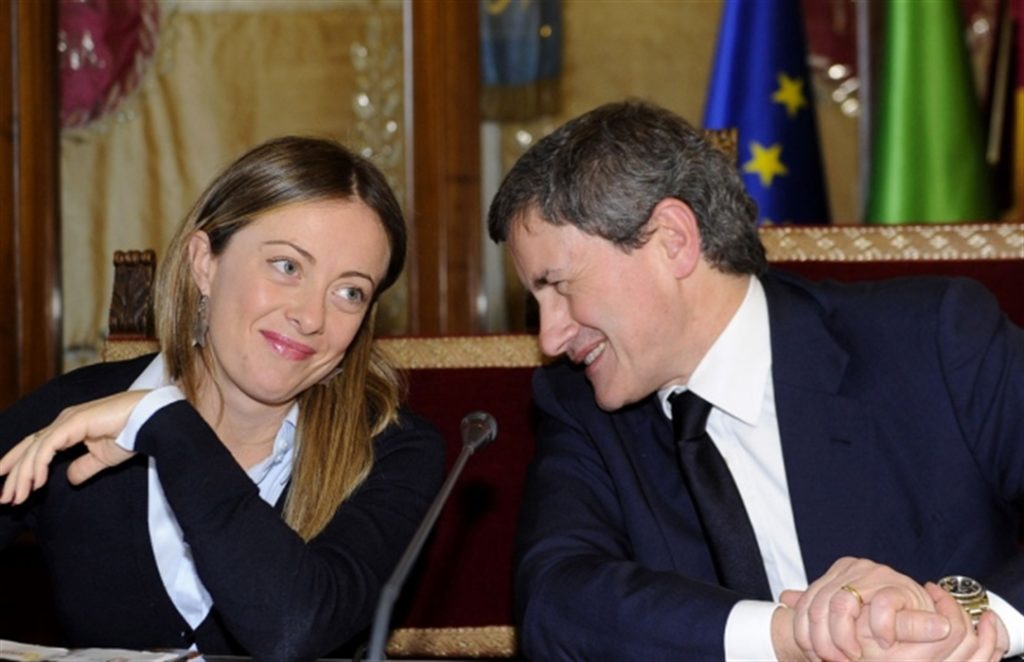 Giorgia Meloni con l ex sindaco Gianni Alemanno recentemente condannnato