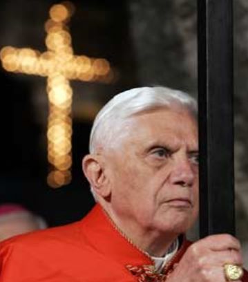 Ridateci Papa Ratzinger