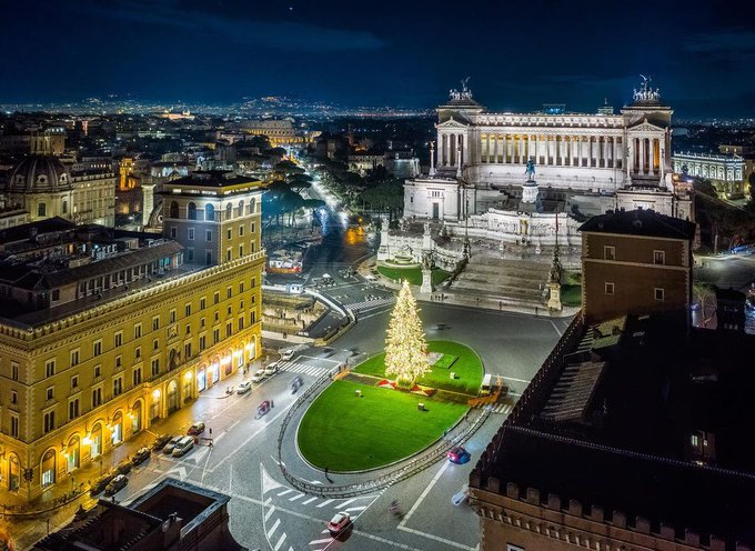 Roma Natale 2020 Raggi sindaco