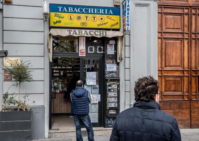tabaccheria milano Corriere Web Sezioni